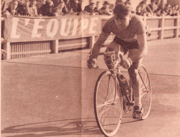 Raymond Impanis et Mercier triomphent sur Paris-Roubaix 1954