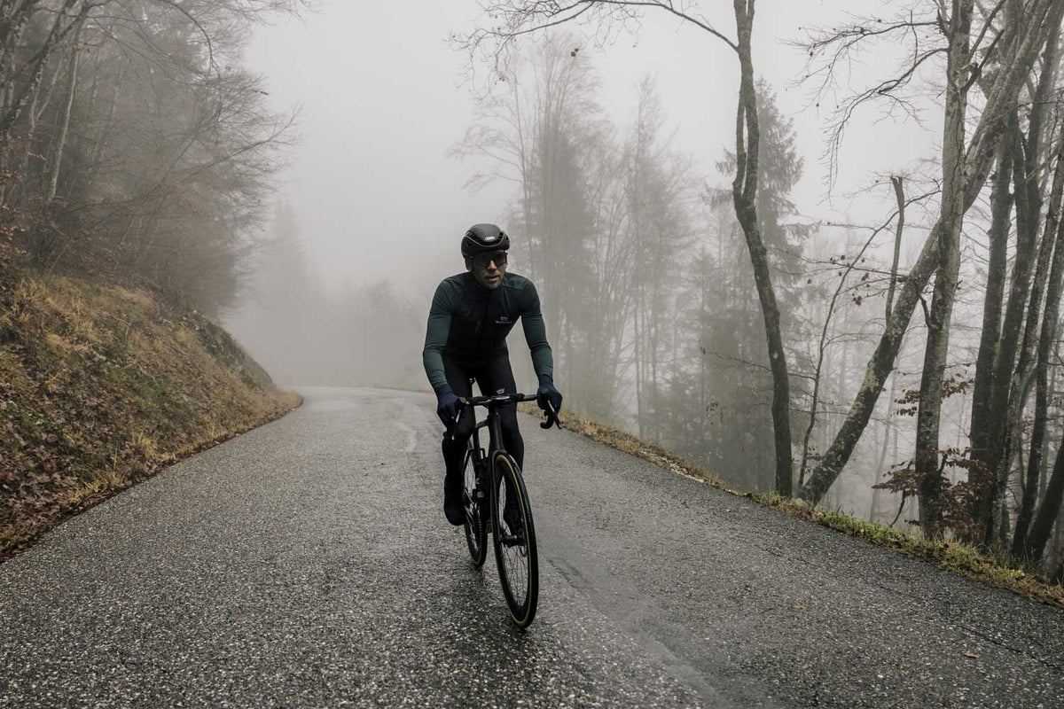 Worn Roubaix jersey, overview